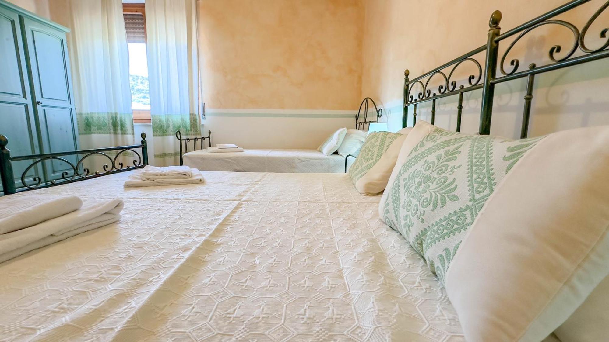 Su Recreu 'E Mare Hotel Боса Марина Екстериор снимка